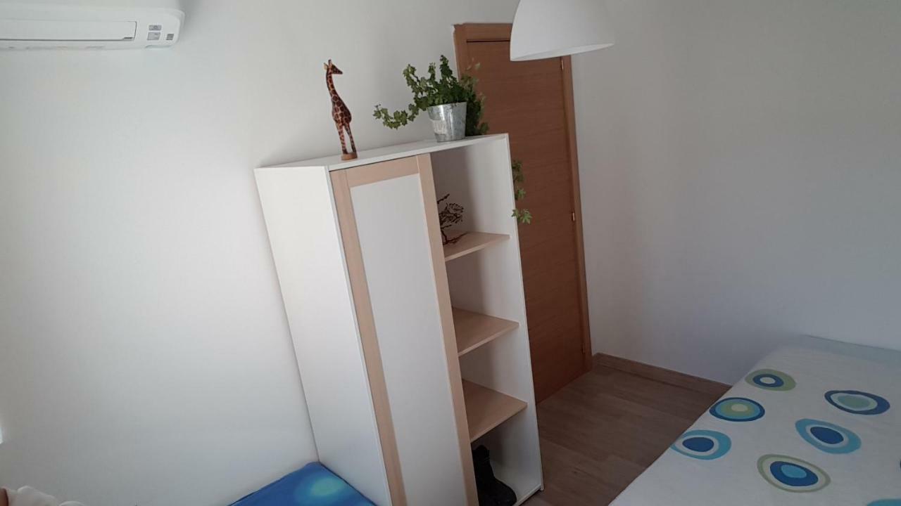 Acogedor Apartamento En El Barrio Del Parlamento De Andalucia Севилья Экстерьер фото